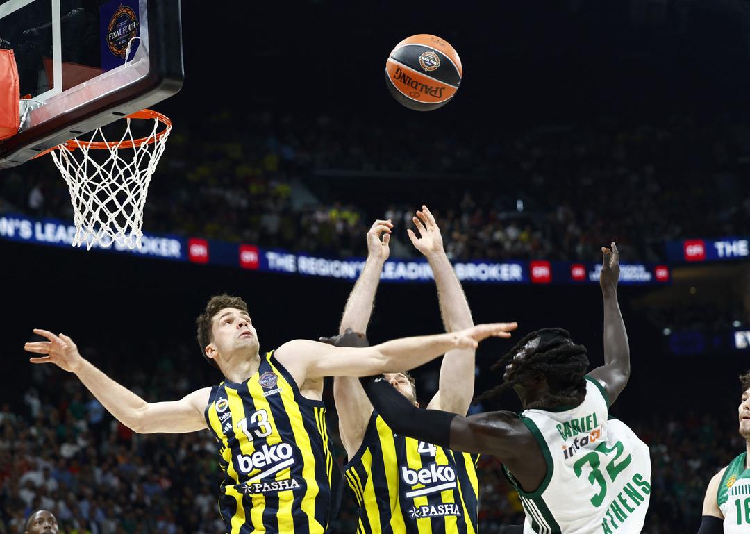 2025-05-23T155545Z_1871714894_UP1EL5N188W5M_RTRMADP_3_Basketball-Euroleage