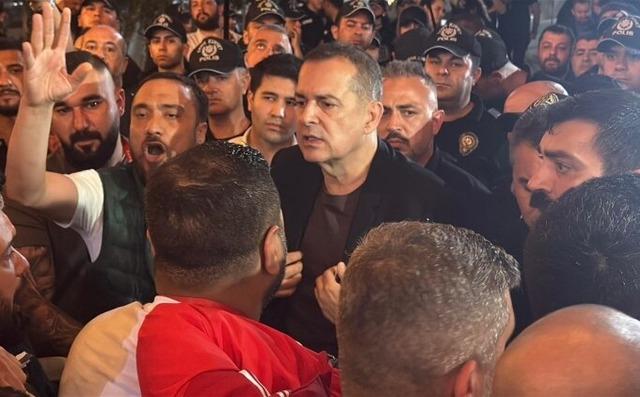 Antalyaspor’un küme düşmesinin ardından başkan çılgına döndü! Fenerbahçe ve Galatasaray’a olay sözler