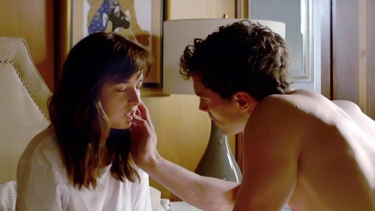 Cesur sahnelerde tahrik olan oyuncuların kullandığı gizli sinyal buymuş!